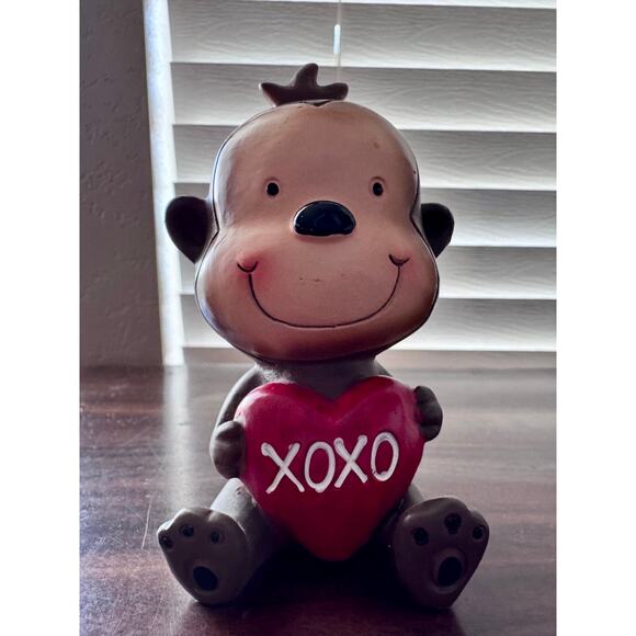 Monkey Figurine with Red "XOXO" Heart – Valentine’s Day Decor - Picture 4 of 10